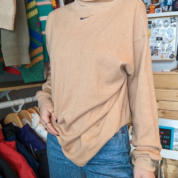 NIKE VINTAGE TURTLENECK LONG SLEEVE SWEATSHIRT - Picture 4 of 5